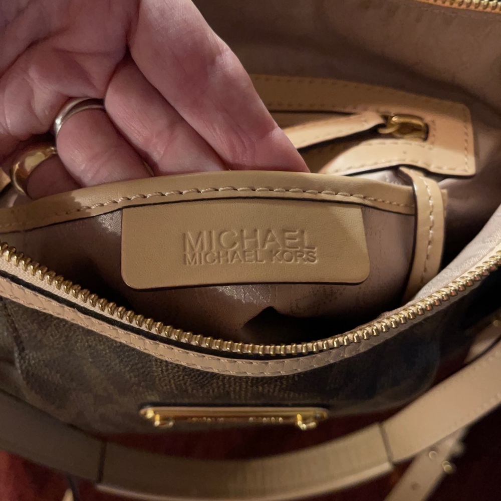 Authentic Michael Kors Handbag - image 7